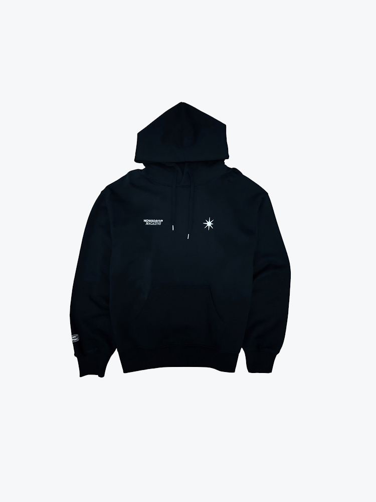 Nowadays Magazine Nowadays Magazine - NM Logo Hoodie Black - Truien - Heren Zwart Truien