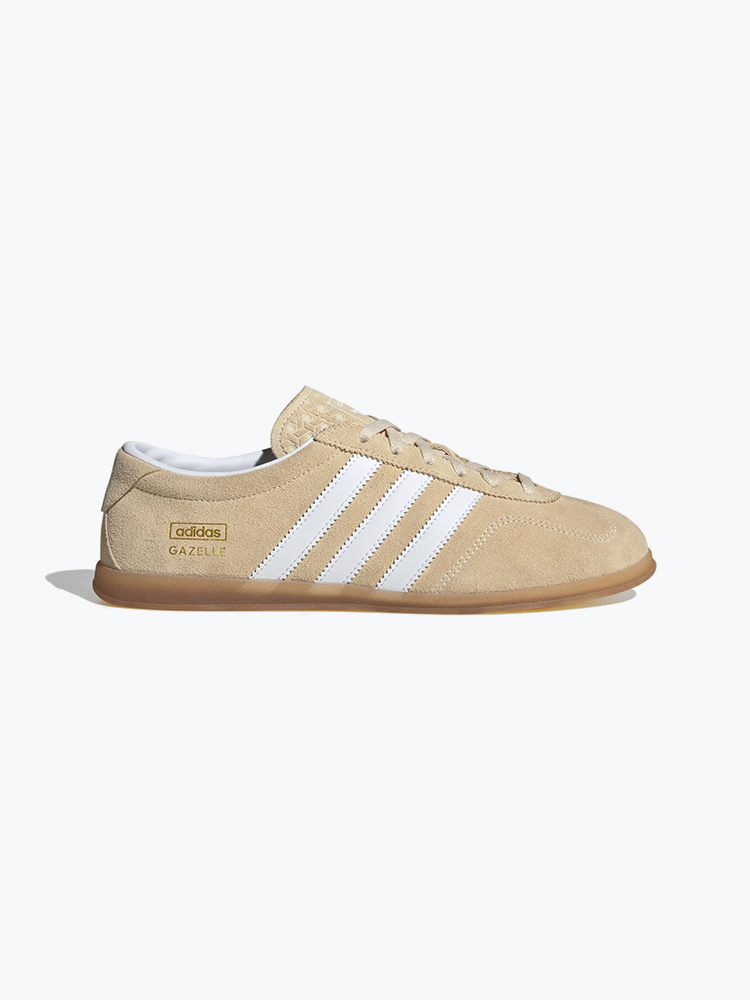 Adidas Adidas - Gazelle Lo Pro W Sanstr/Ftwwht/Gum3 Sand - Schoenen - Unisex Beige Schoenen